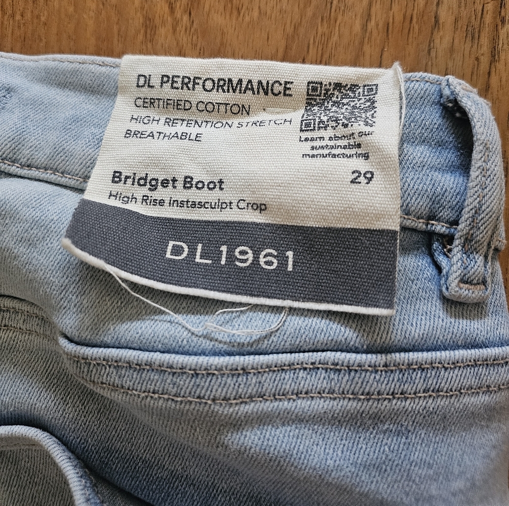 NWT Good American Bridget Boot cut  jeans distressed High Rise size 29